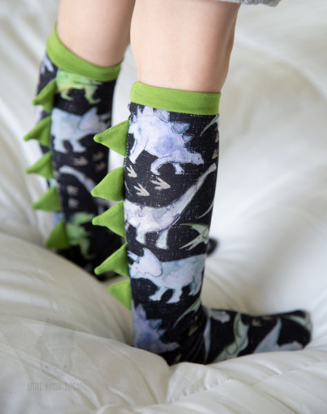 Kids Cosplay Socks – The Wolf and the Tree